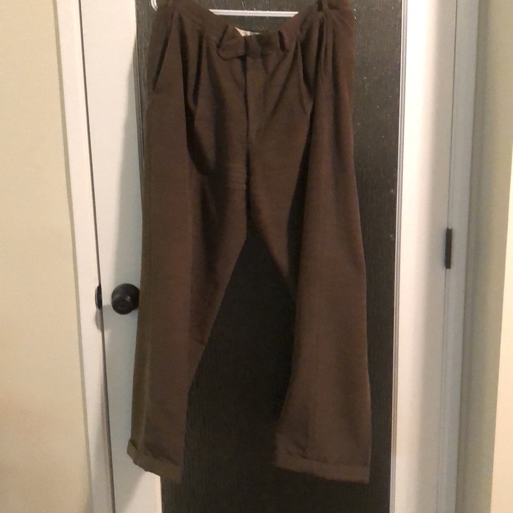 16- Samuelsohn Men's corduroy pant